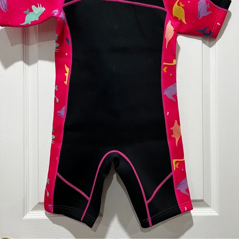 Chriffer Kids Wetsuit Size Large Pink/Black Dino Print Details Short Sleeve Girl